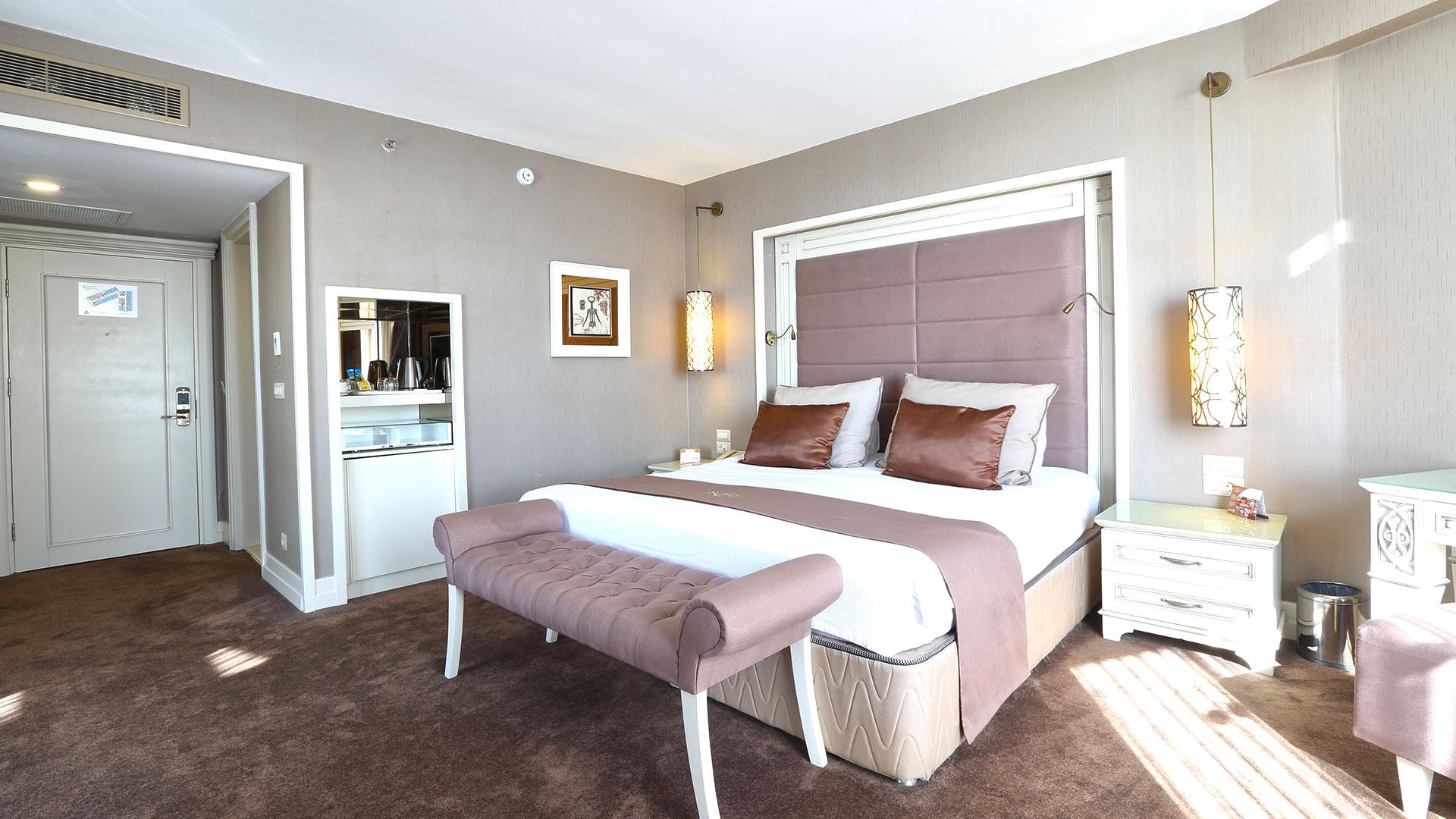 Suhan360 Hotel & Spa (Adults Only) Кушадасъ Екстериор снимка